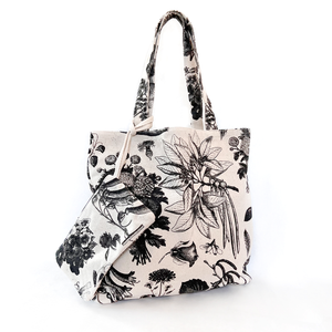 Daily Tote + Clutch